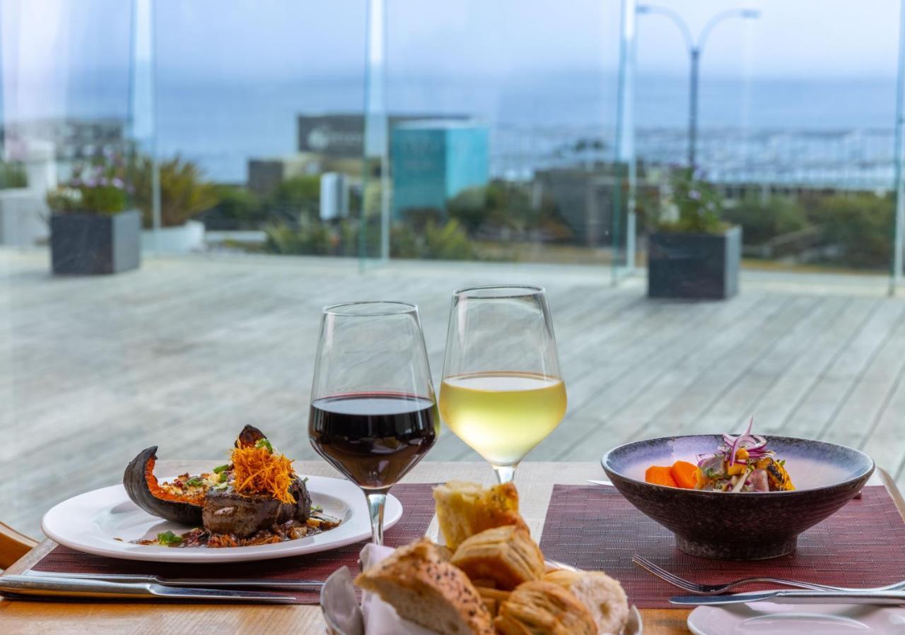 Enjoy Punta Del Este Zewnętrze zdjęcie Tapas at a restaurant in Spain